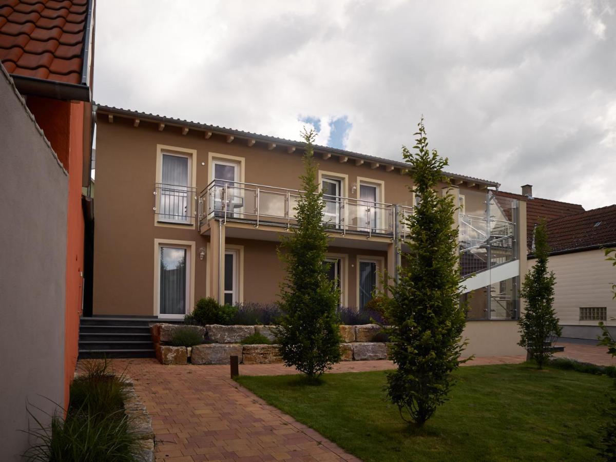 Gaestehaus Ressler Harxheim Εξωτερικό φωτογραφία